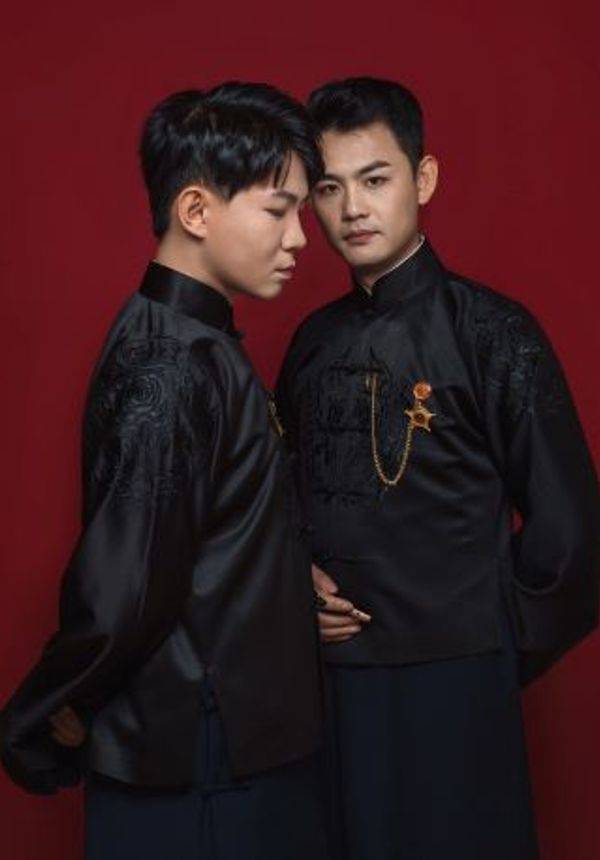 成立于陕西西安的专业相声社团,是相声演员卢鑫,张玉浩继荣获2016年