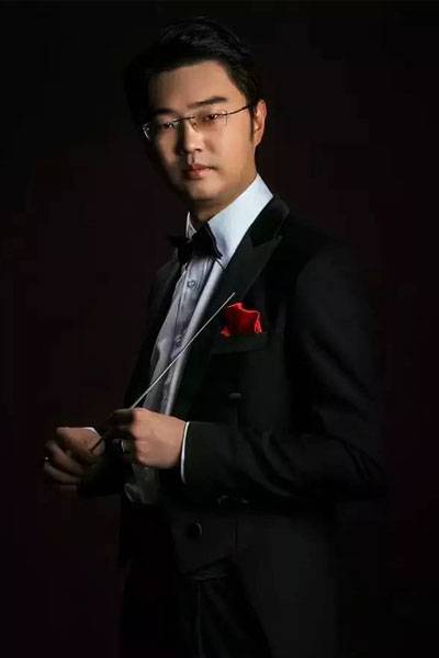 Conductor Jiao Feihu