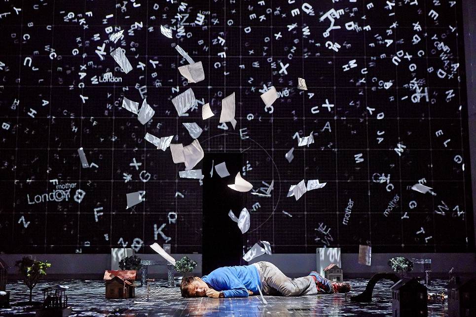 National Theatre: The Curious Incident of the Dog in the Night-Time Beijing