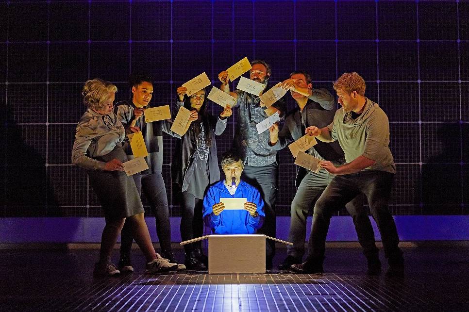 National Theatre: The Curious Incident of the Dog in the Night-Time Shanghai