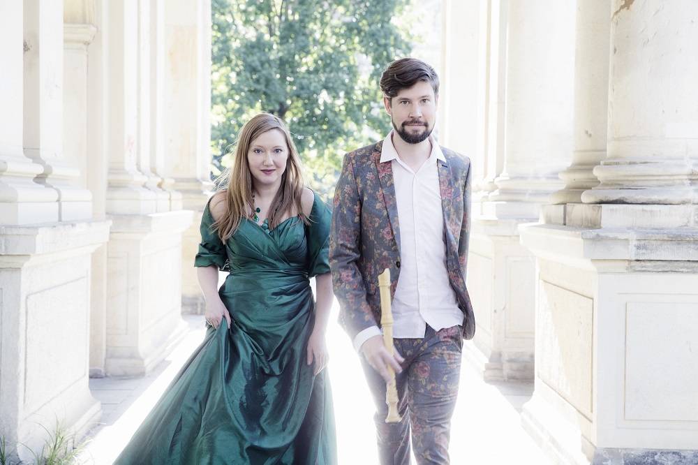 Stefan Temmingh & Dorothee Mields play "Birds" with The Gentleman's Band Concert