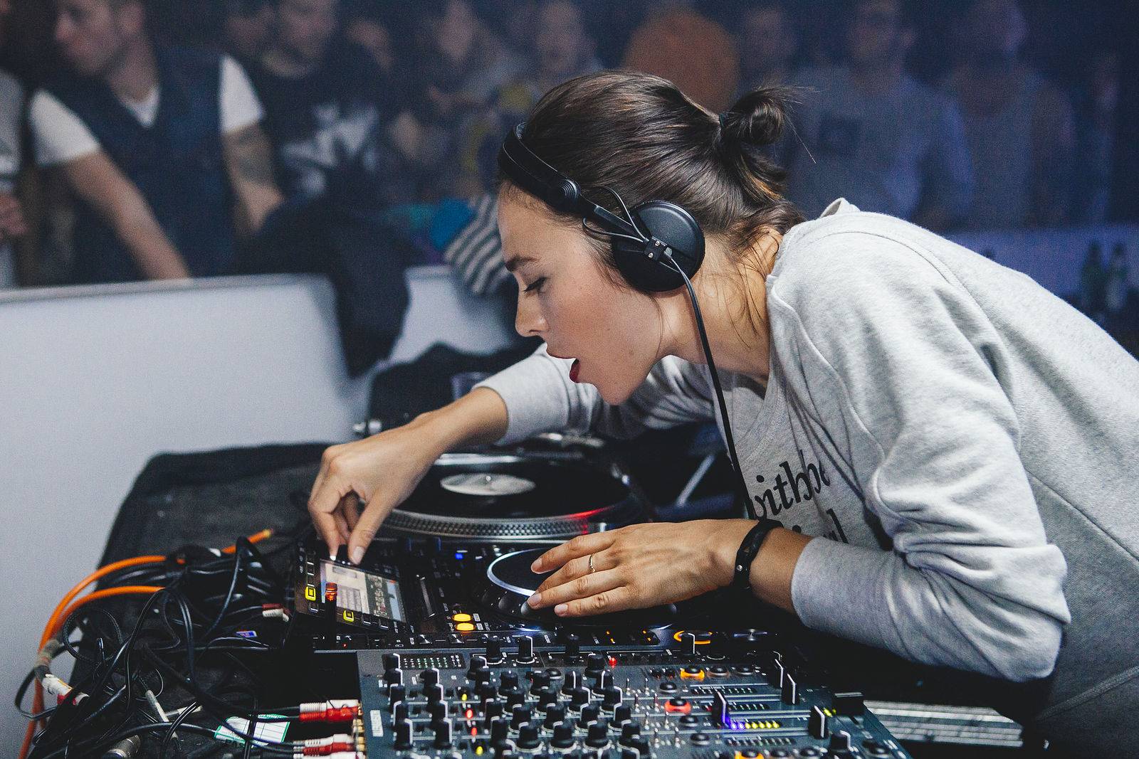 arkham pres. nina kraviz