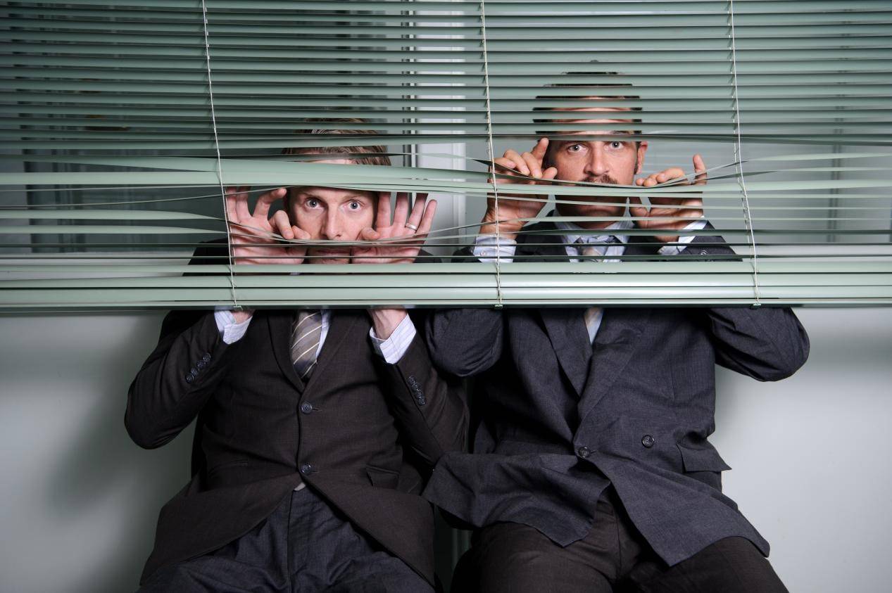 英国爆笑喜剧《疯狂办公室》