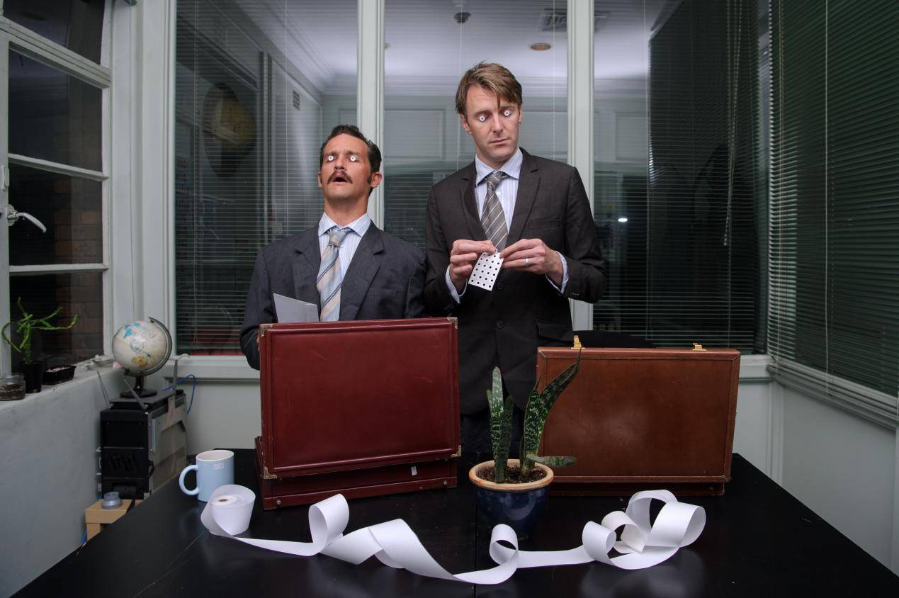 英国爆笑喜剧《疯狂办公室》