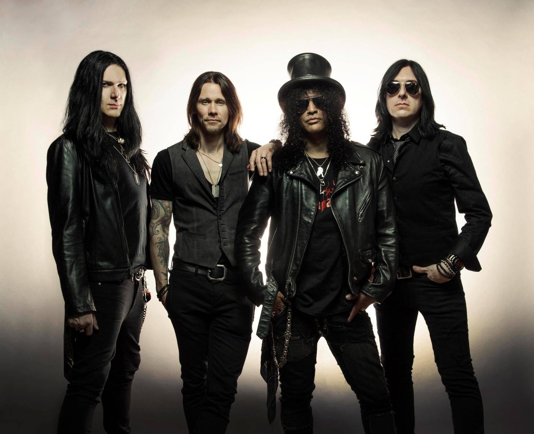 Slash announces North American tour details