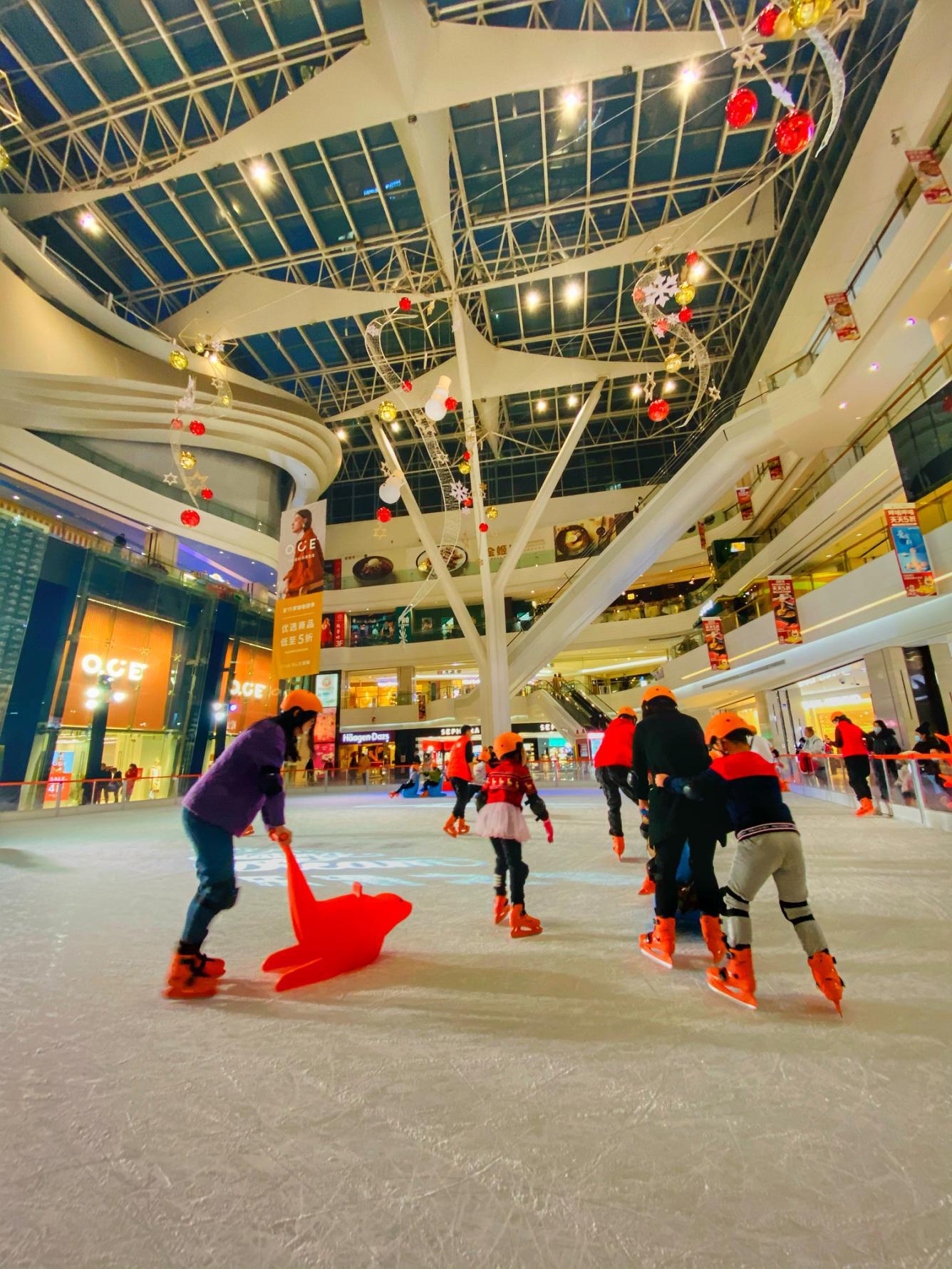 悠唐广场冰乐园