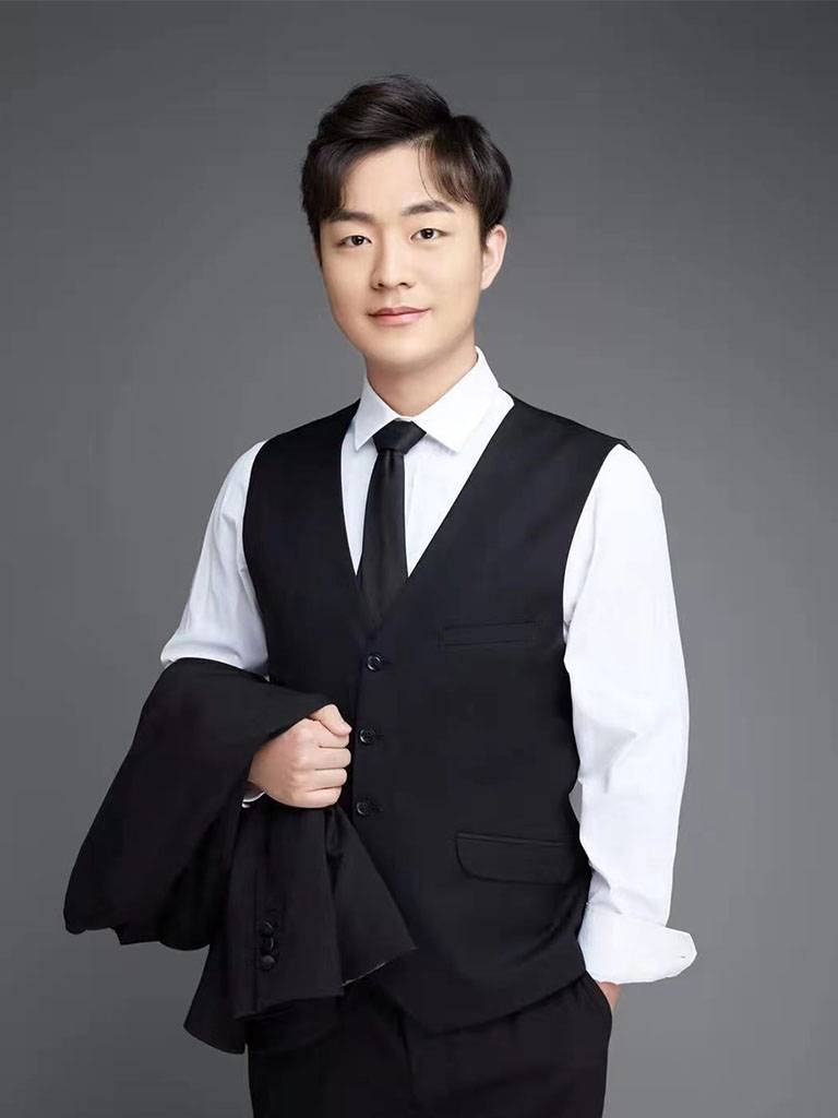 朱志豪 饰 sarastro 萨拉斯特罗