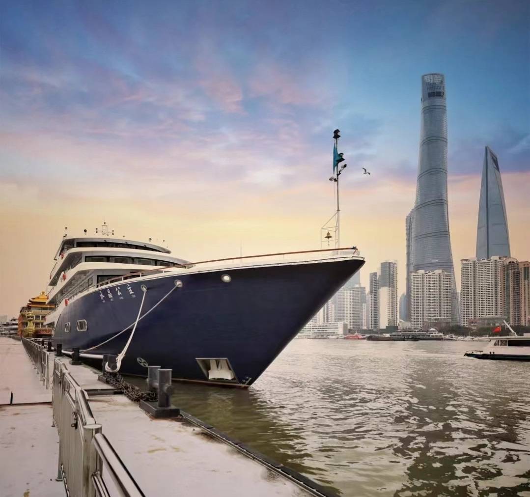 [Book 1+ working day in advance]  Huangpu River Night Cruise + Dinner Buffet