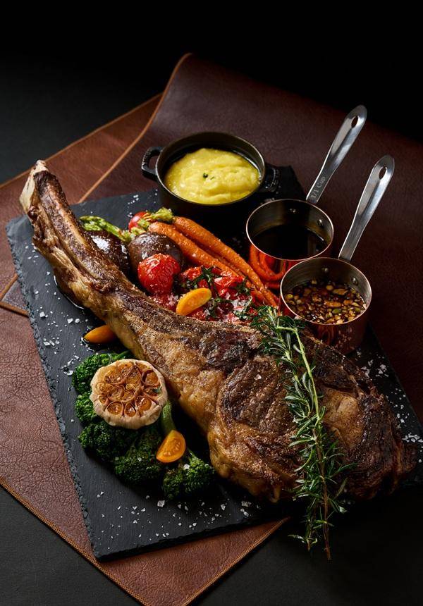 St.Regis Jingan Tajima Wagyu Tomahawk Set (4 ppl)